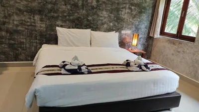 Habitación Doble Estándar — Le Grand Bleu Hotel